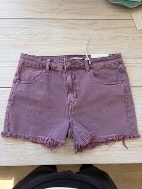 Zenana nwt Outfitters Mauve Frayed Hem Denim Shorts